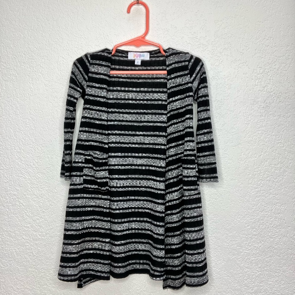 LuLaRoe Black and White A-Line Crew Neck Top